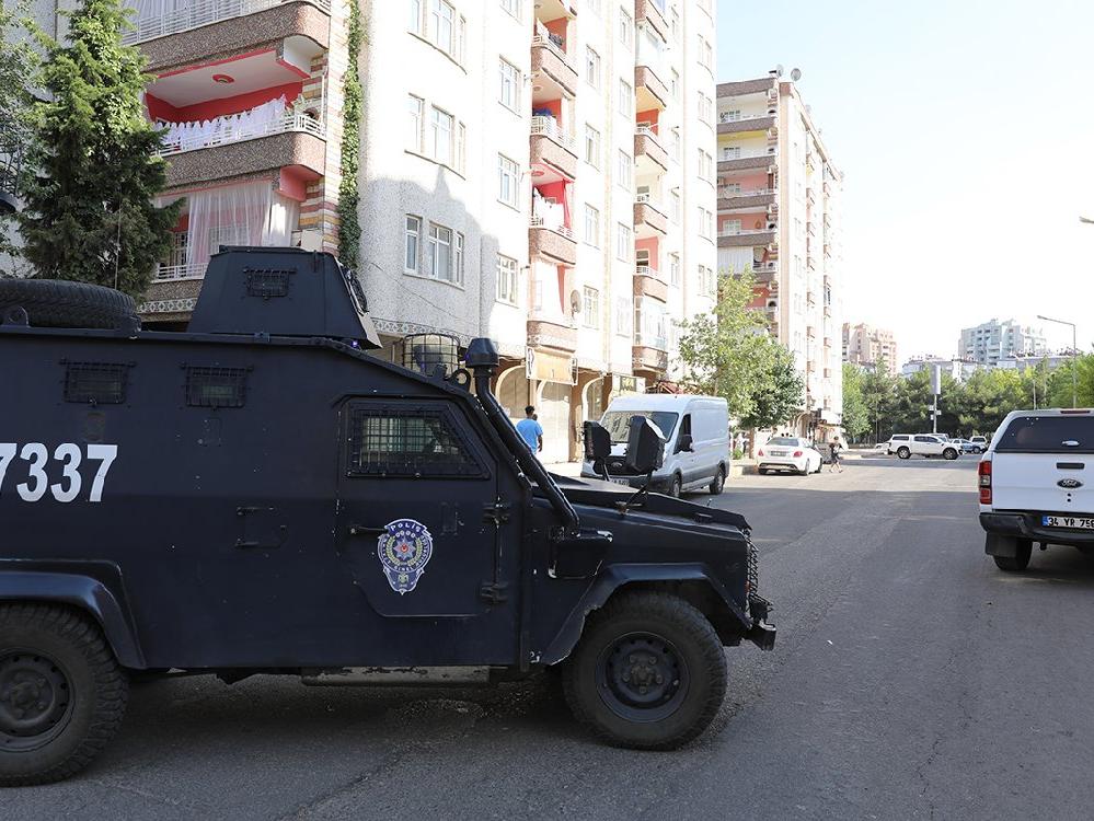 Diyarbakır'da silahlı saldırı