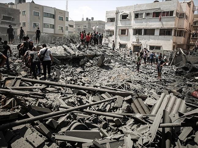 İsrail Gazze'yi vurdu: Onlarca yaralı var