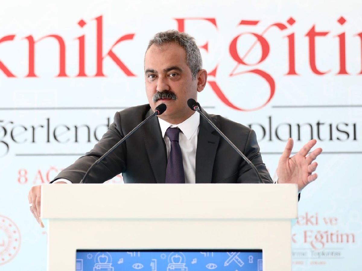 Milli Eğitim Bakanı Mahmut Özer'den zorunlu bağış açıklaması