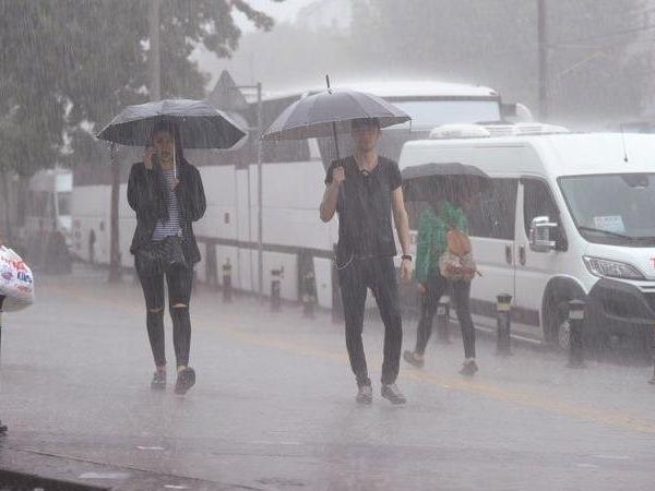 Ankara Valiliğinden gök gürültülü sağanak yağış uyarısı