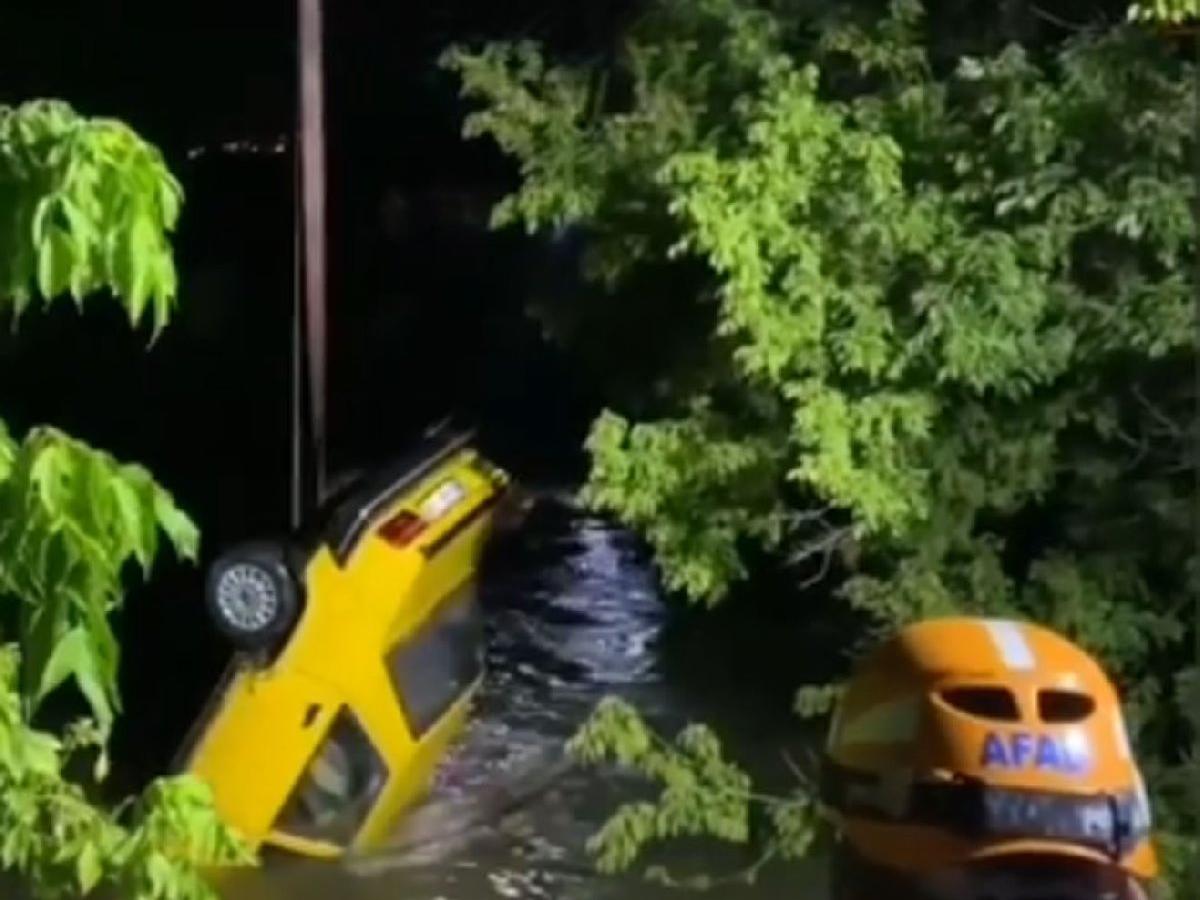 Eskişehir'de otomobil sulama kanalına uçtu: 1 kişi yaşamını yitirdi