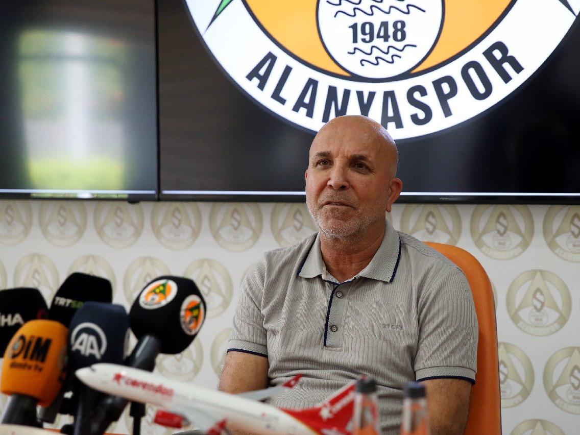 Hasan Çavuşoğlu: Tayfur Bingöl için Beşiktaş ile görüşmeler devam ediyor