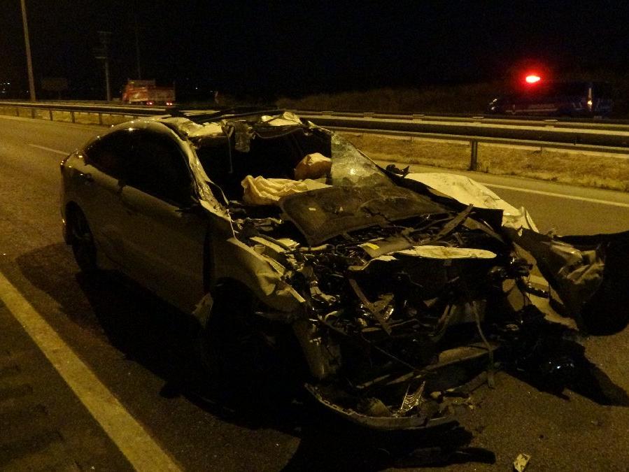 Çorum’da otomobil ile kamyonun çarpıştığı kazada 1 kişi öldü, 3 kişi yaralandı