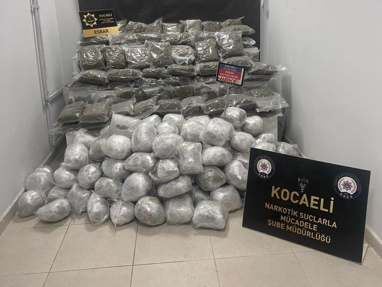 Kocaeli'de 107 kilogram uyuşturucu ele geçirildi