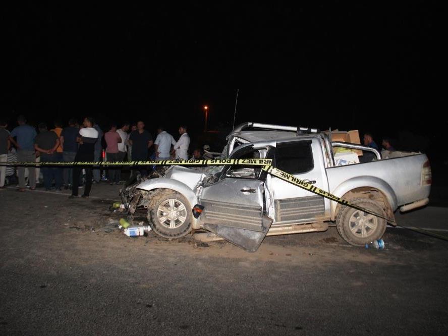 Konya'da pikap TIR'a arkadan çarptı: 3 ölü