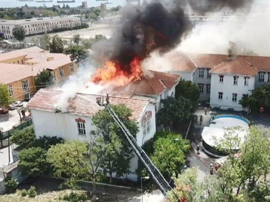 Balıklı Rum Hastanesi'ndeki yangının sebebi belirlenemedi
