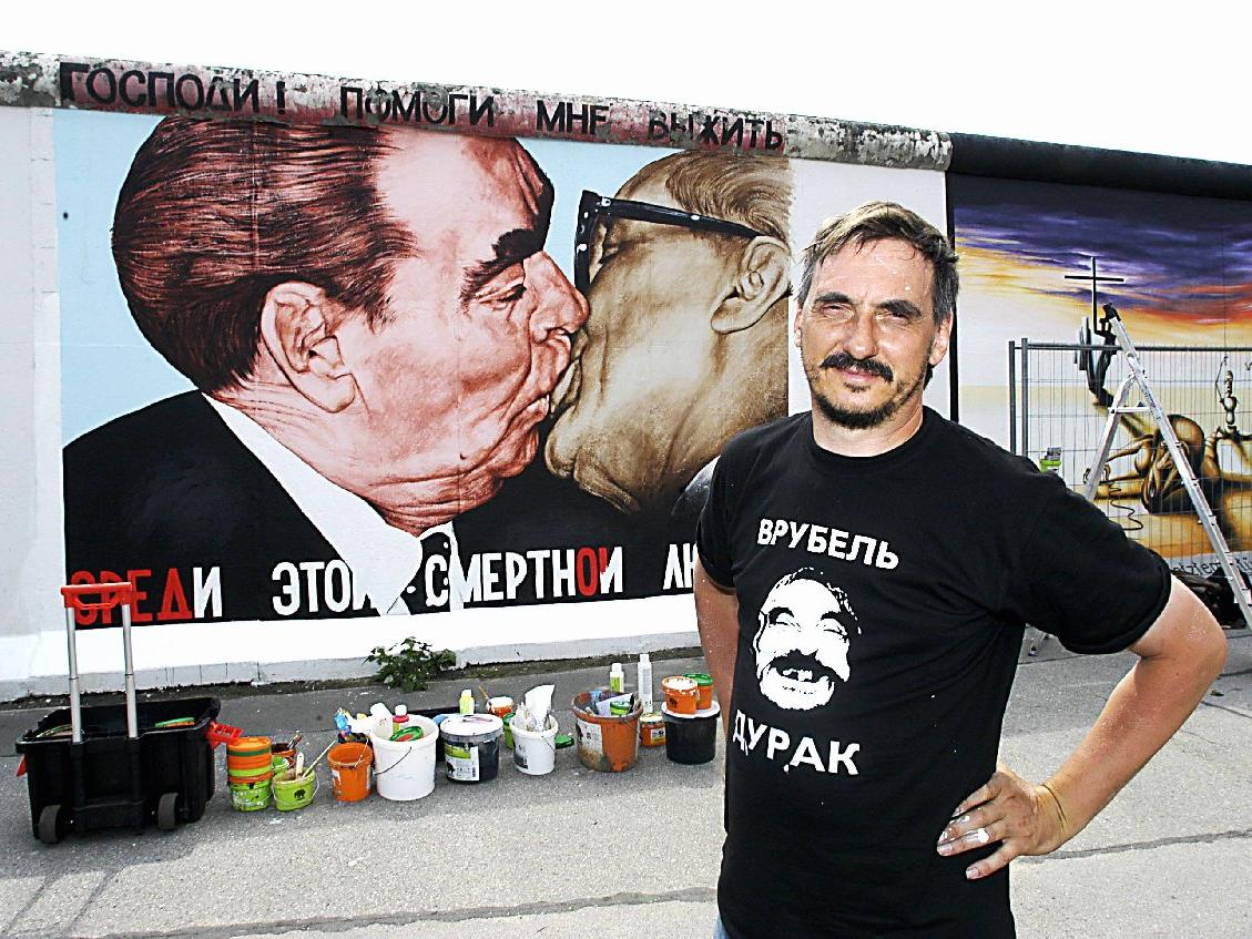 Berlin Duvarı'nın ikonik sanatçısı Covid-19'dan öldü