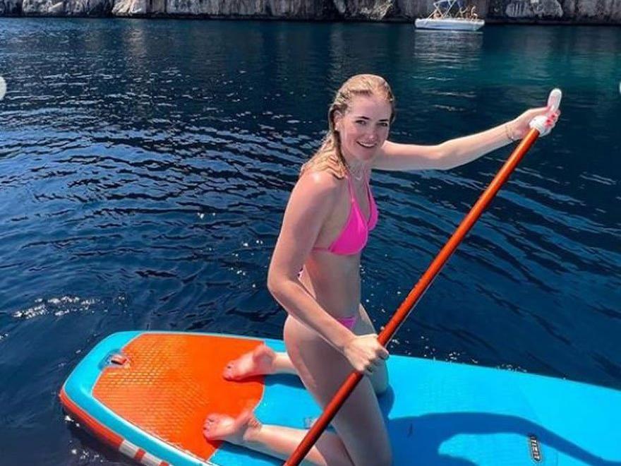 Norveç'in adalet bakanının bikinili fotoğrafları tartışılmaya devam ediyor