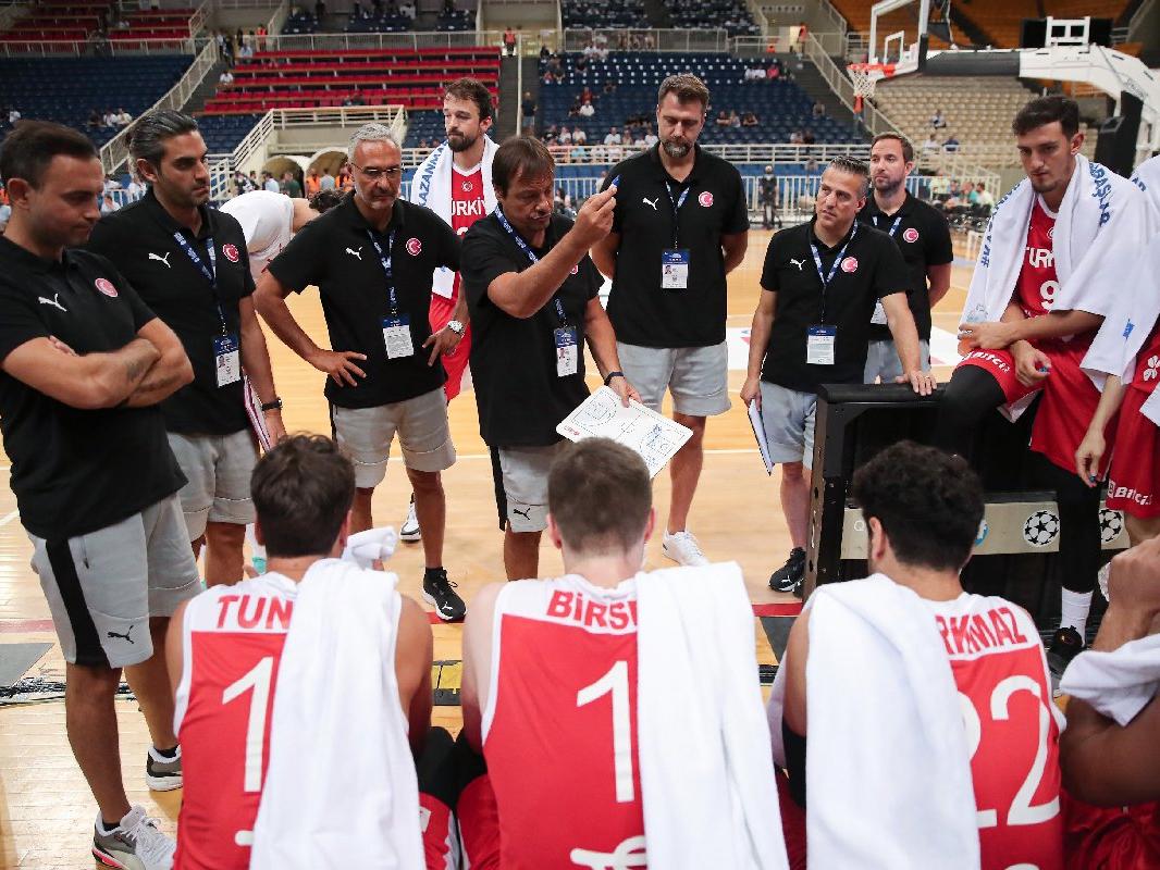 A Milli Erkek Basketbol Takımı, Polonya'ya tek farkla boyun eğdi