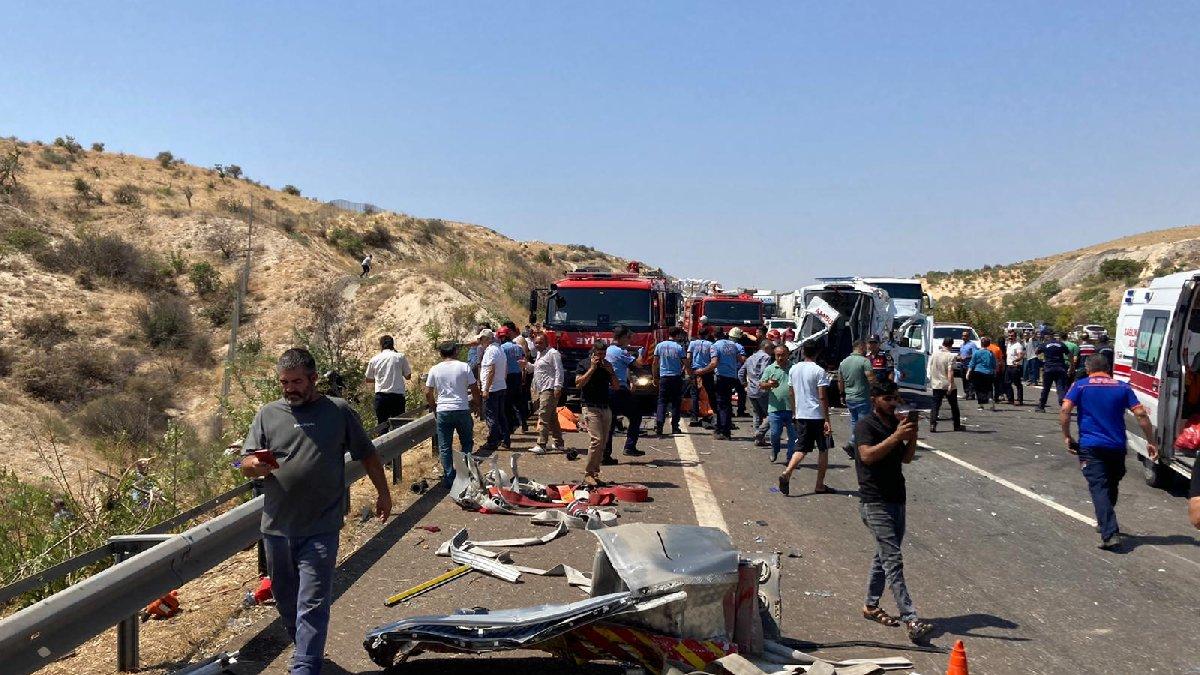 Gaziantep'te zincirleme kaza: 16 kişi hayatını kaybetti