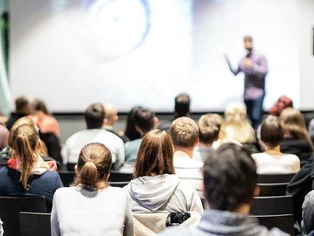 Vakıf üniversitelerinin öğrenim ücretleriyle ilgili emsal karar