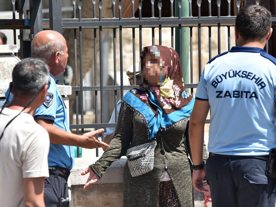 Antalya'da 4 bin 569 dilenciden 941'i yabancı çıktı