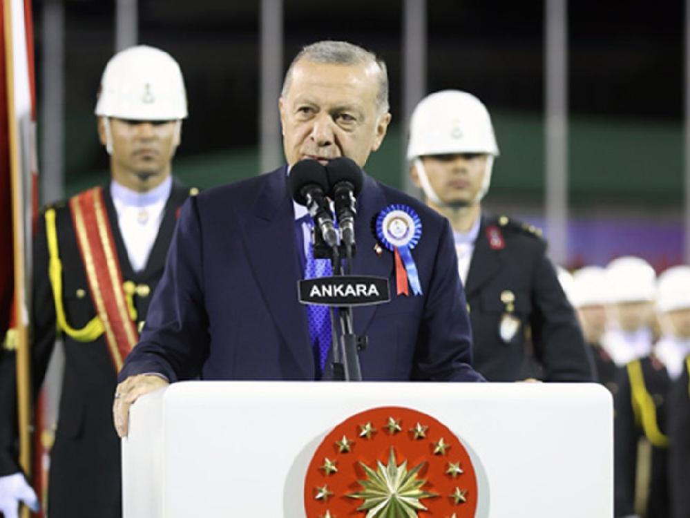 Erdoğan: Komşularımıza sırtımızı dönemeyiz