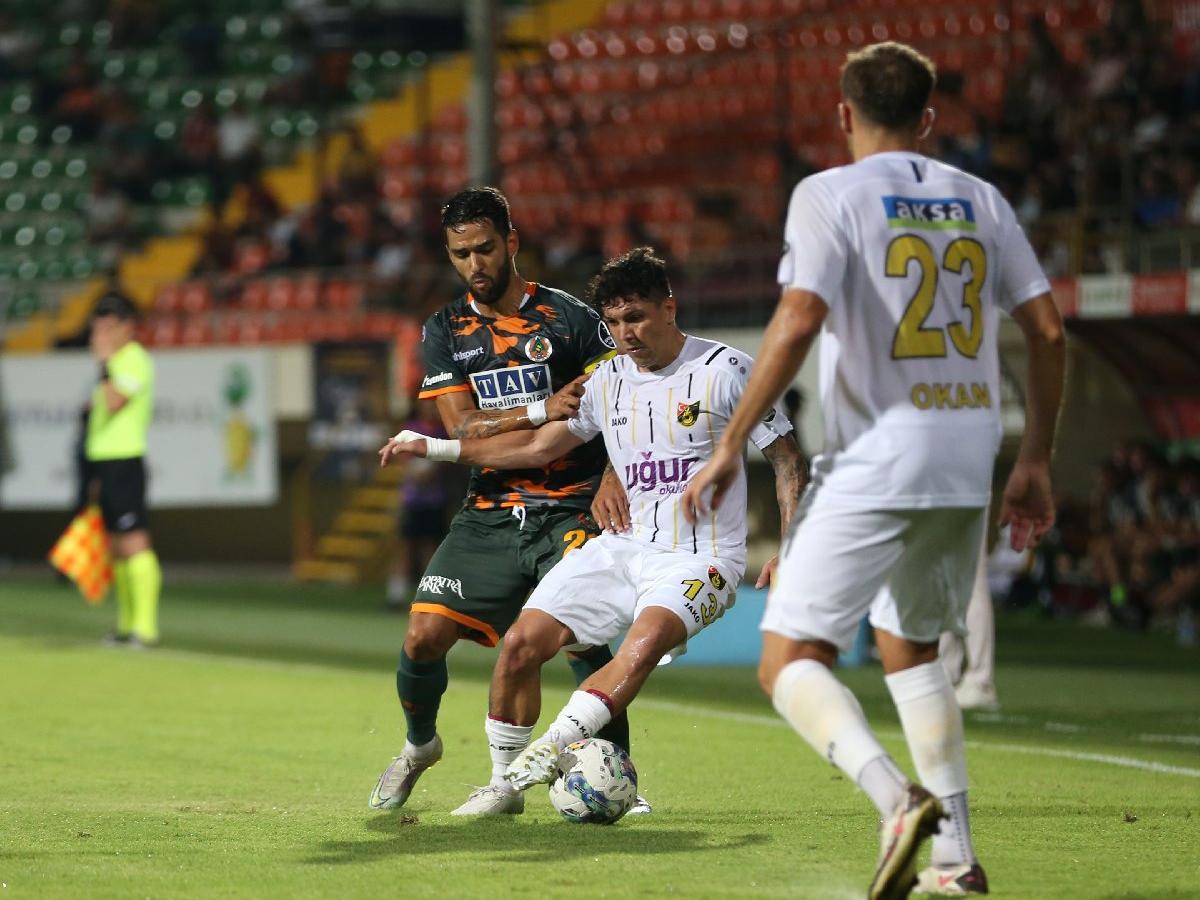 İstanbulspor sezonu Alanyaspor karşısında açtı: 0-1