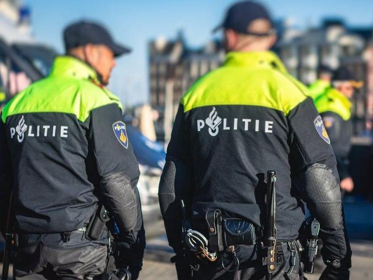 Hollanda'da kamyon, sokak partisine daldı: 4 ölü, 8 yaralı