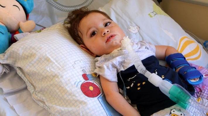 SMA'lı 13 aylık Aybars bebek, 3 kez kalp krizi geçirdi