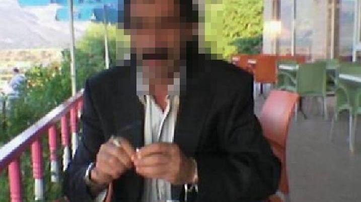 'Kedileri beslersiniz' dedi, küçük kızı taciz etti