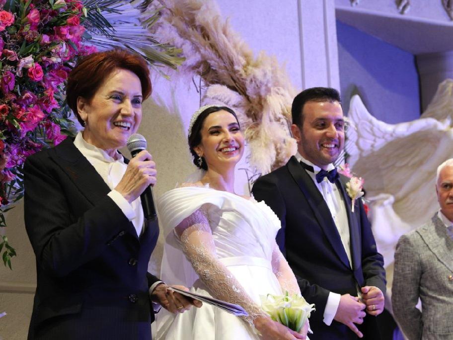 Akşener, İYİ Partili vekilin kızına nikah şahitliği yaptı