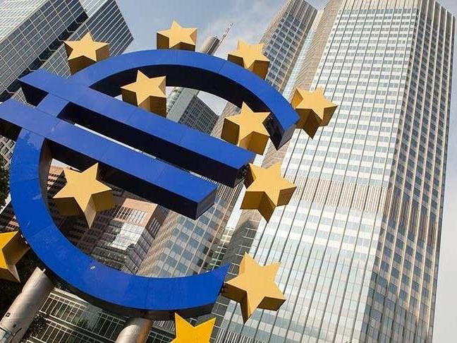 Euro bölgesinde ekonomi beklentilerin üzerinde büyüdü