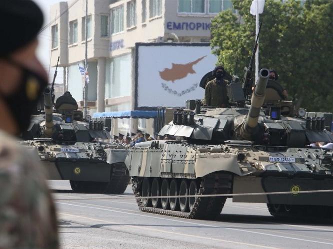 Güney Kıbrıs Savunma Bakanı'ndan orduya 'Tetikte olun' talimatı