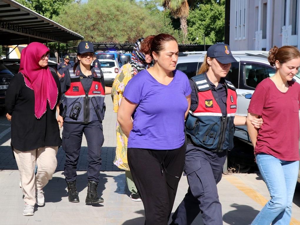 Yunanistan'a kaçmaya çalışan 17 FETÖ sanığı yakalandı