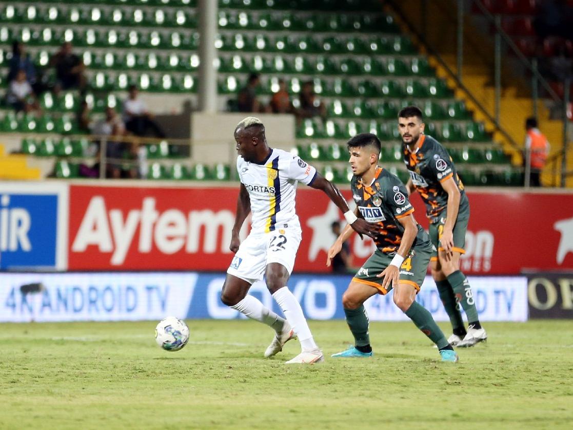 Ankaragücü'nün kâbusu bitmedi, Alanyaspor 3 puanı hatırladı: 2-1