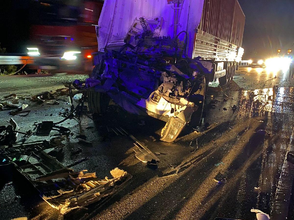 Isparta'da trafik kazası: 2 kişi hayatını kaybetti 