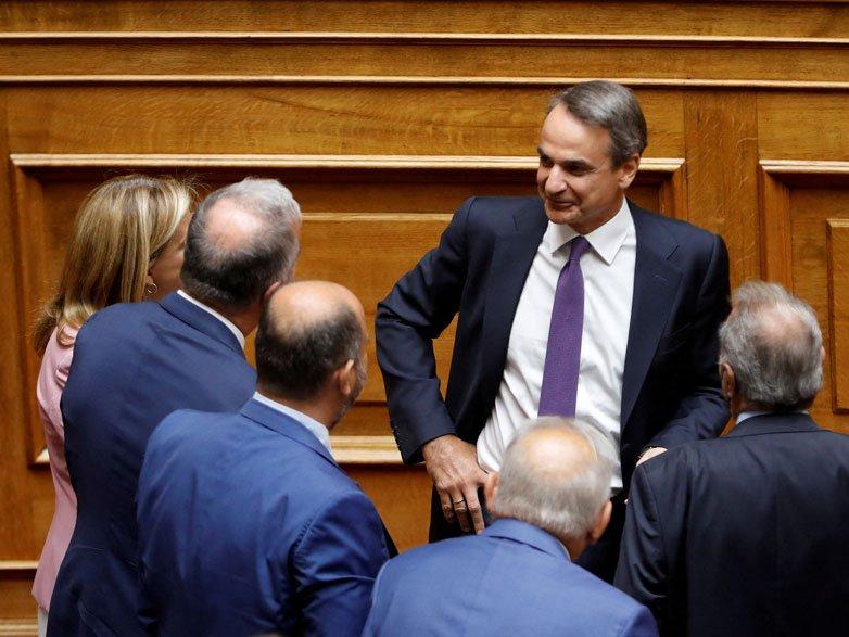 Yunanistan'da casus yazılım krizi büyüyor