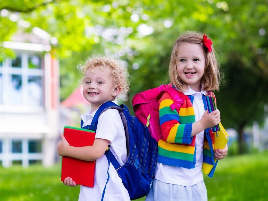 Çocuklar zayıf insanları daha mutlu olarak algılayabiliyor