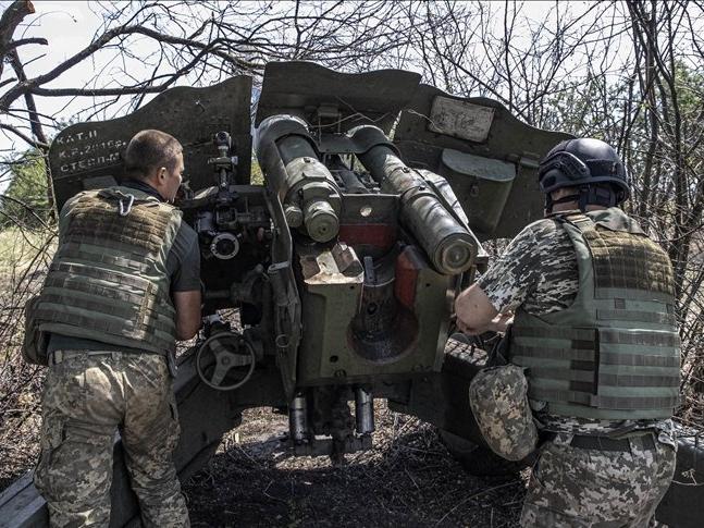 Rusya, Ukrayna’nın iki şehrindeki birliklerini geri çekiyor