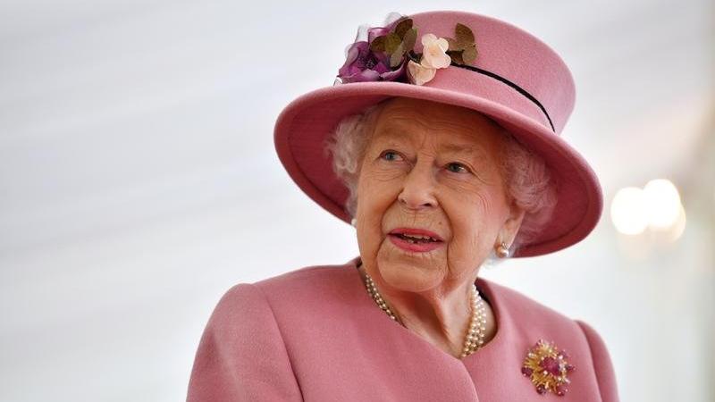 Politico: İngiltere, dünya liderlerini Kraliçe Elizabeth'in cenazesine otobüsle götürecek