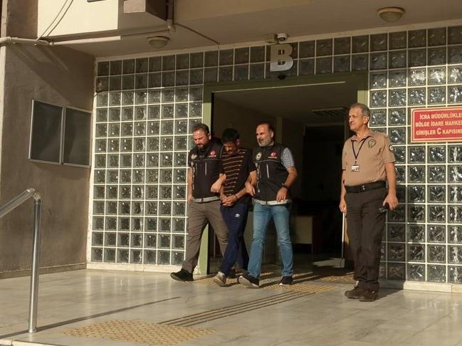 Aydın'da polisten uyuşturucu partisine baskın: 13 gözaltı
