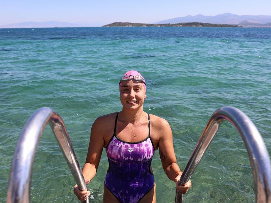 Catalina'yı yüzerek geçen ilk Türk kadını Bengisu Avcı "7 Okyanus" için hazırlanıyor
