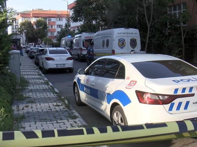 İstanbul'da bir kişi, önce baldızını sonra eşini bıçaklayarak öldürdü