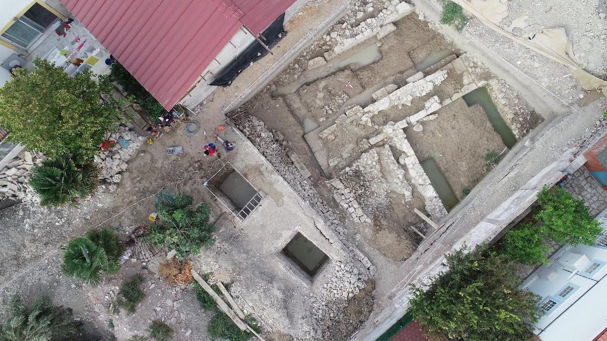 Klazomenai'nin 2 bin 500 yıllık doğu kapısı bulundu