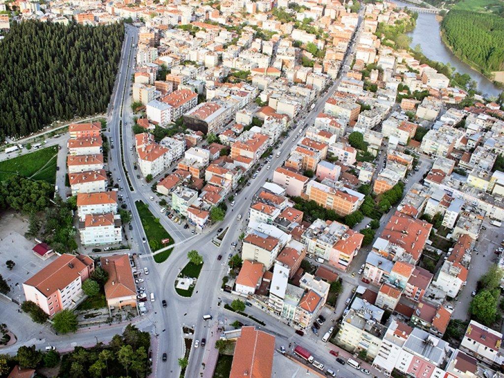 CHP'den Çevre ve Şehircilik Bakanlığı'na 'TOKİ' tepkisi: '3 yıl geçti'