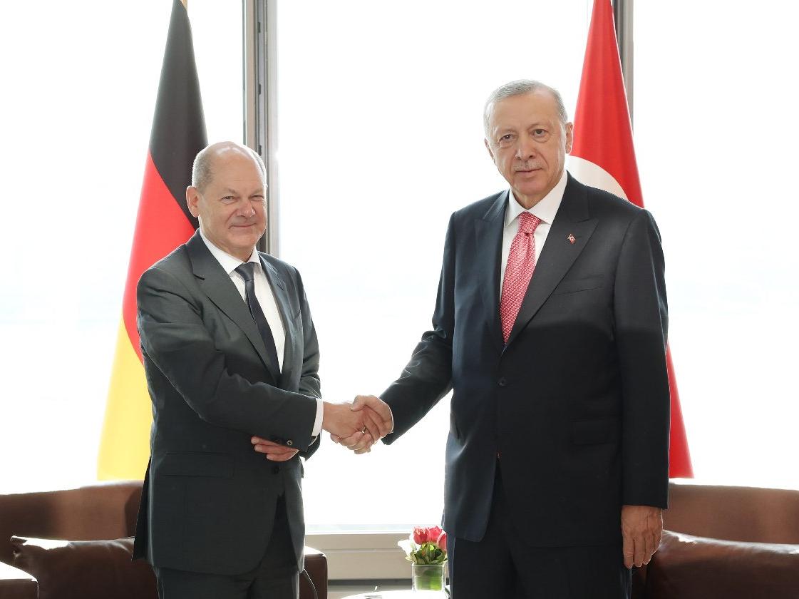 Almanya Başbakanı, Erdoğan ile görüştükten sonra konuştu: İrite oldum