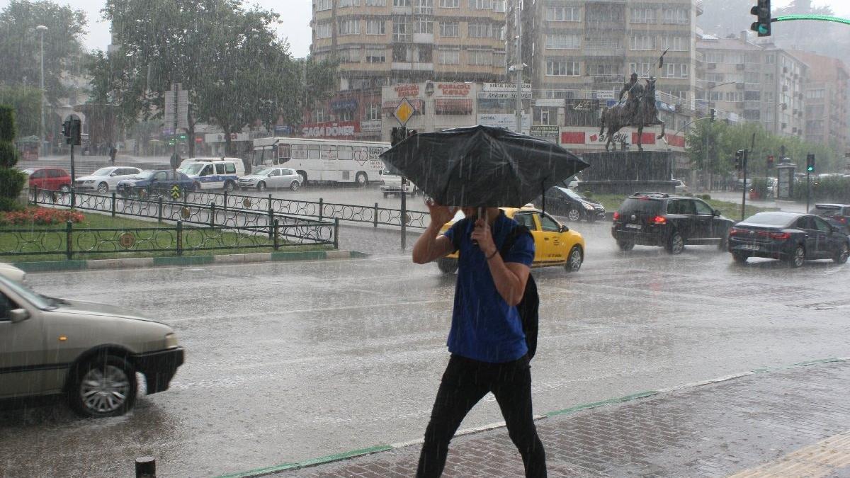 Meteoroloji'den Marmara ve Karadeniz'de sağanak uyarısı