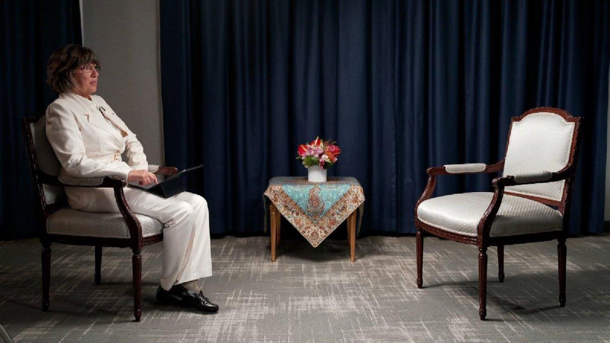 İran Cumhurbaşkanı Reisi, başörtüsü takmayı reddeden Amanpour ile röportajı iptal etti