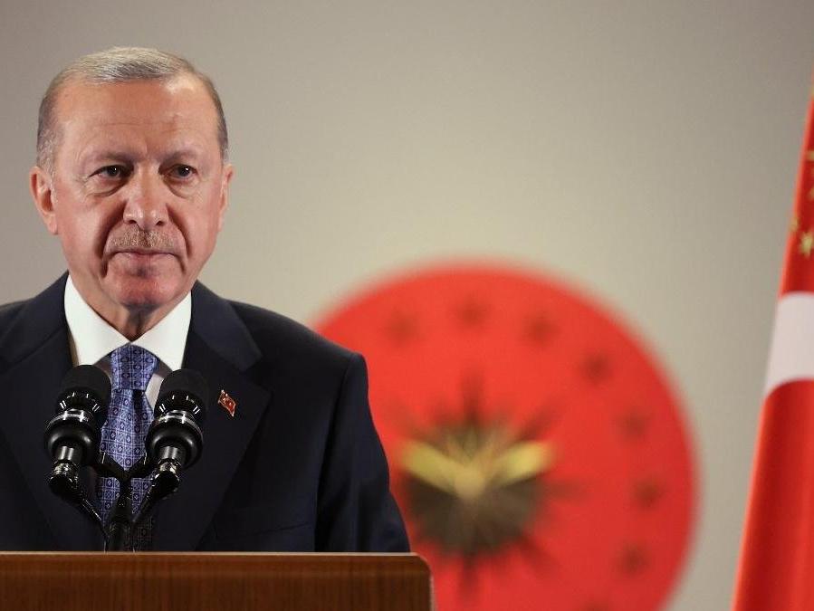Erdoğan'dan ekonomi zirvesi: Borsa ve yaptırım uyarısı masada