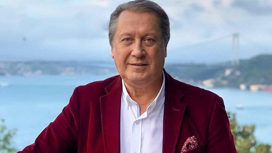 Ahmet Özhan Cerrahi tarikatının şeyhi oldu