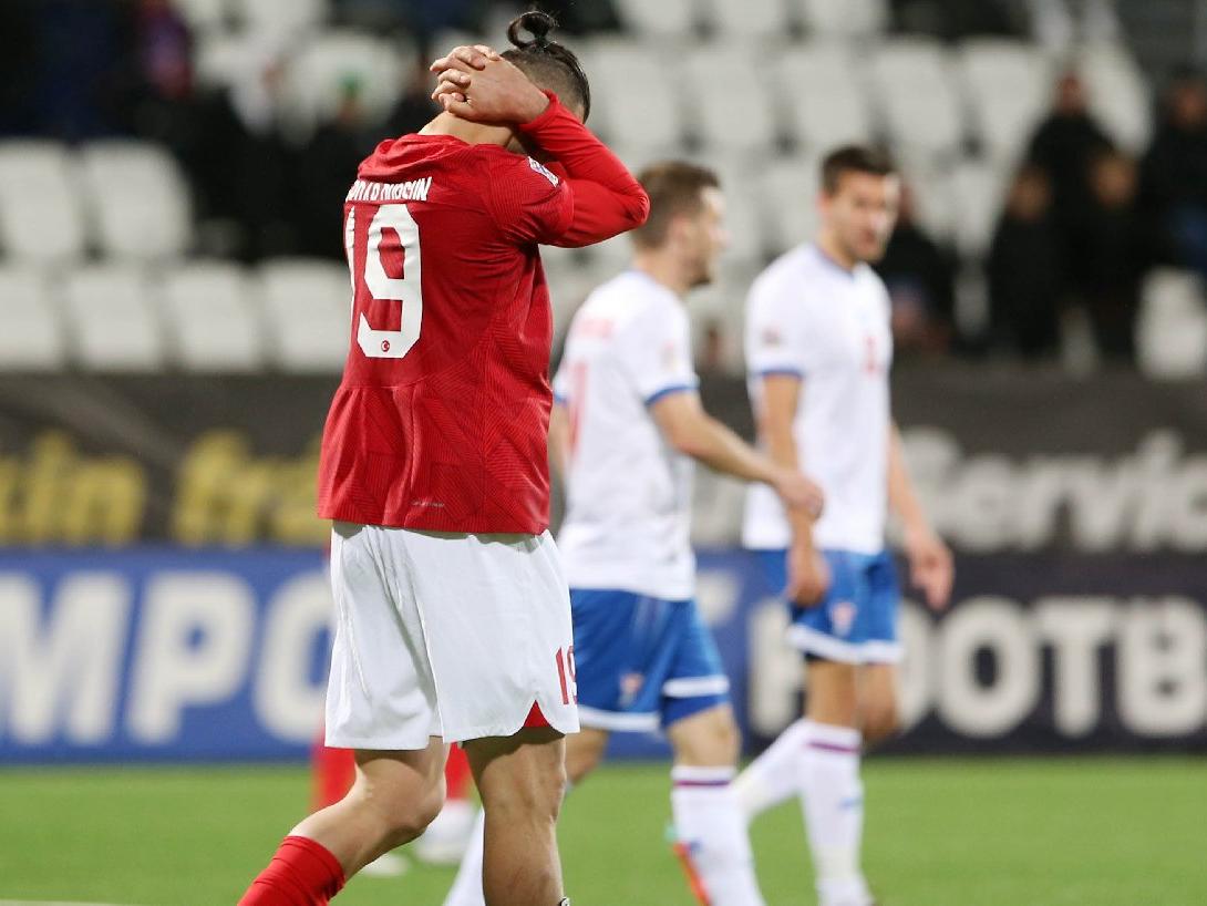 Türk futbolunda kara gece: Faroe Adaları'na 2-1 yenildik!