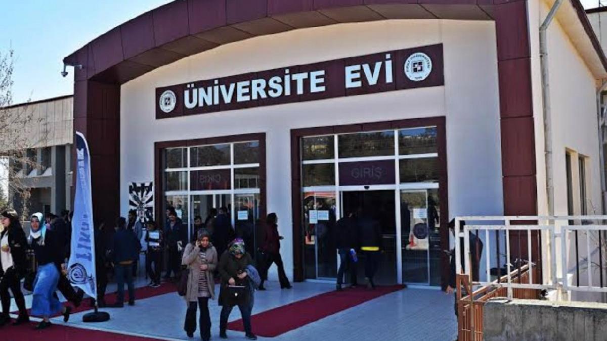 Üniversitede yemeğe yüzde 80 zam yapıldı, öğrenciler ayağa kalktı