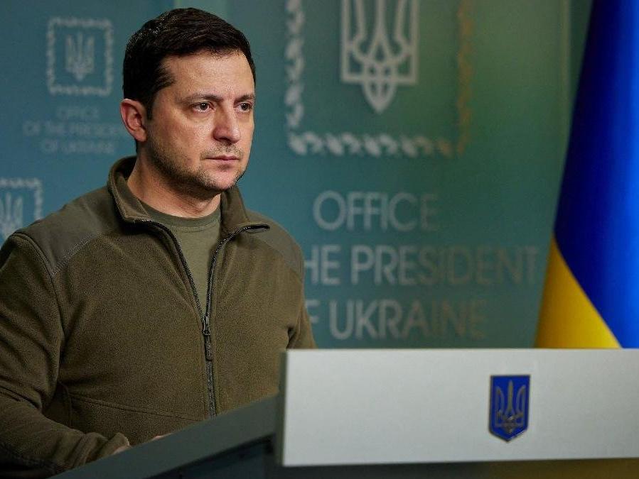 Zelenskiy duyurdu: Ukrayna'ya NASAMS füze sistemleri ulaştı