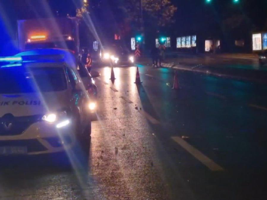Sarıyer'de motosiklet ile otomobil çarpıştı: 1 ölü, 2 yaralı 