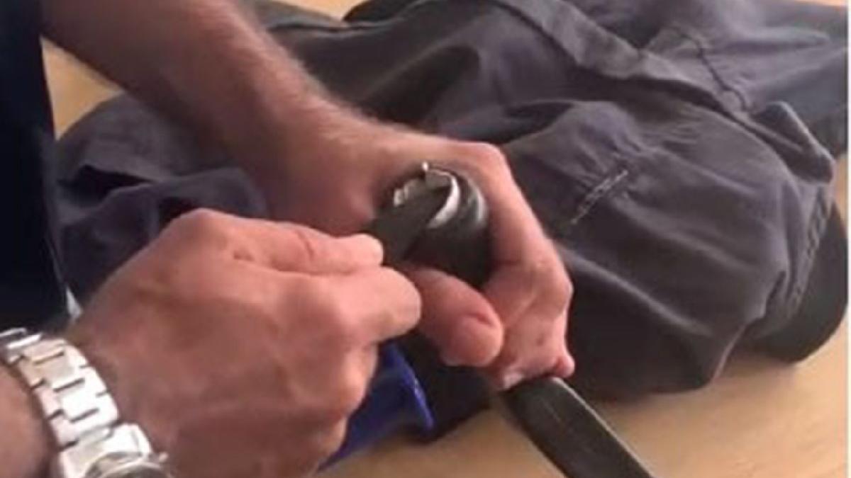 Dilencinin, koltuk değneğine sakladığı parayı zabıta buldu