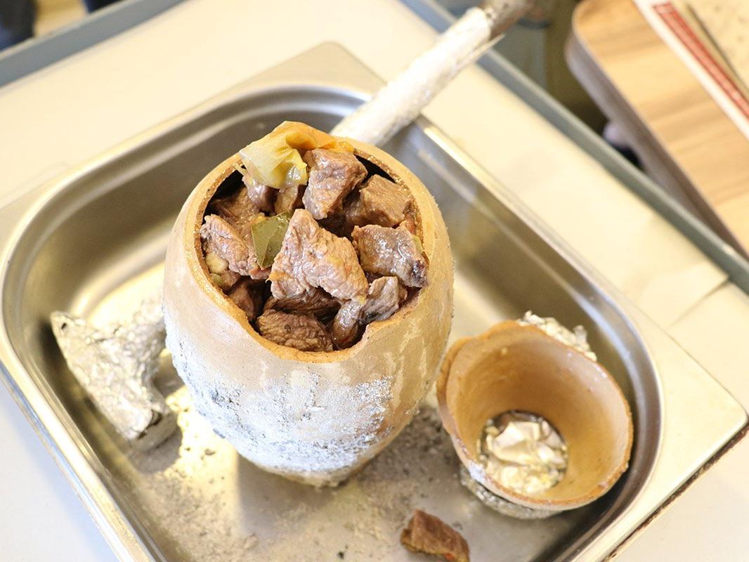 Testi kebabında Nevşehir ile Yozgat'ın lezzet rekabeti sürüyor