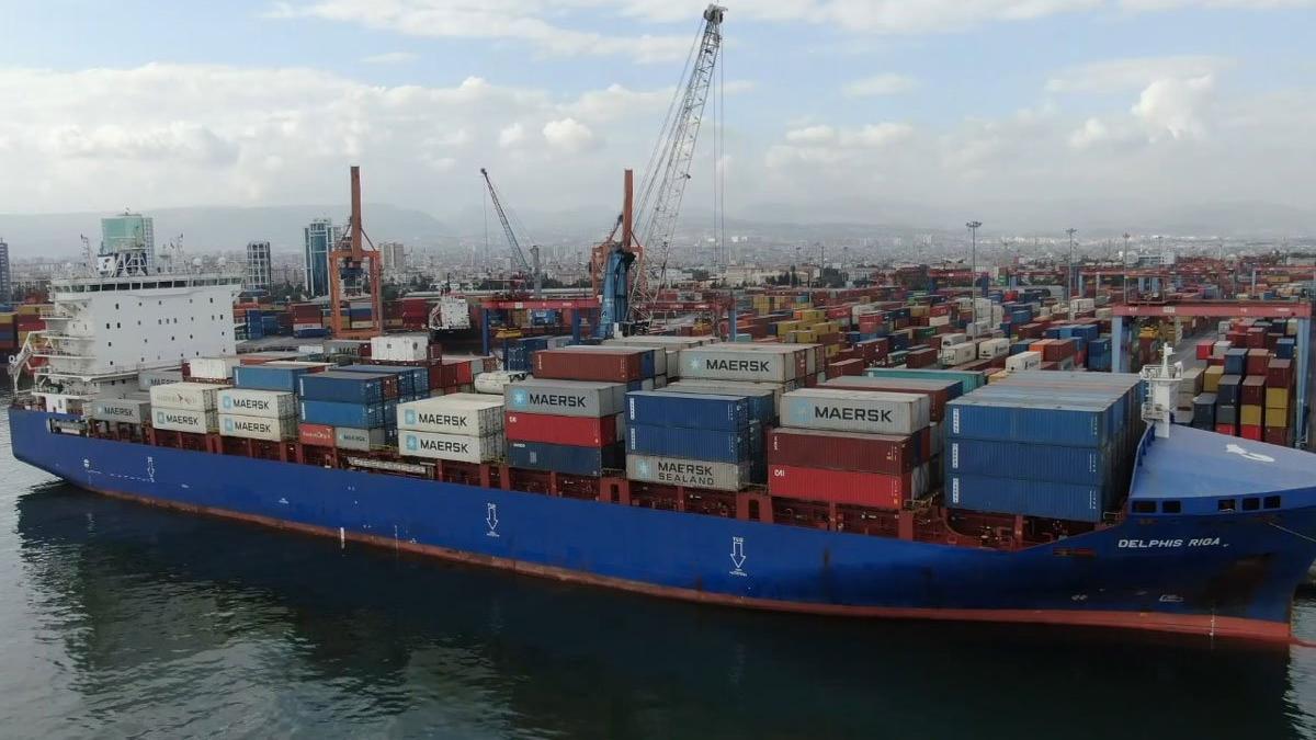 Muz yüklü gemide 48 kilo kokain ele geçirildi