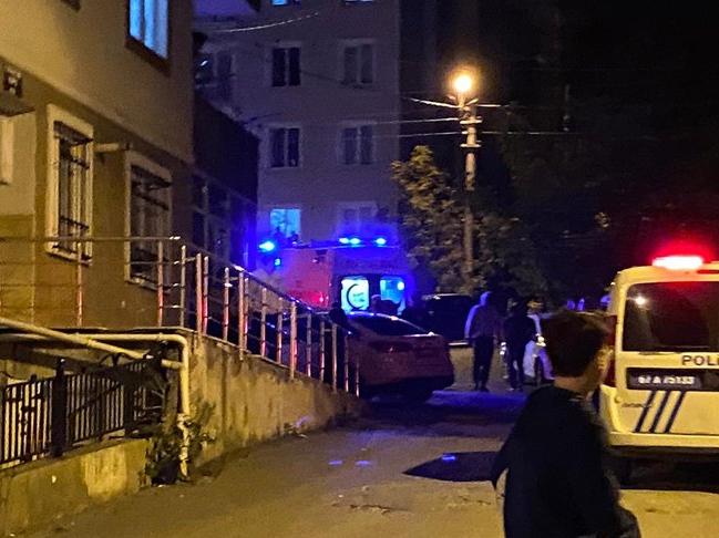 Zonguldak'ta bir kişi, kavga ettiği kardeşini boğazından ve bacağından bıçakladı