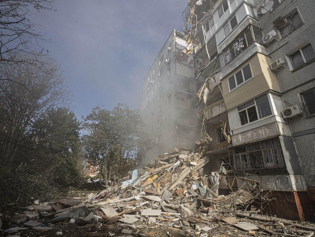 Rusya, Ukrayna'nın Zaporijya kentini hedef aldı: Ölü sayısı artıyor